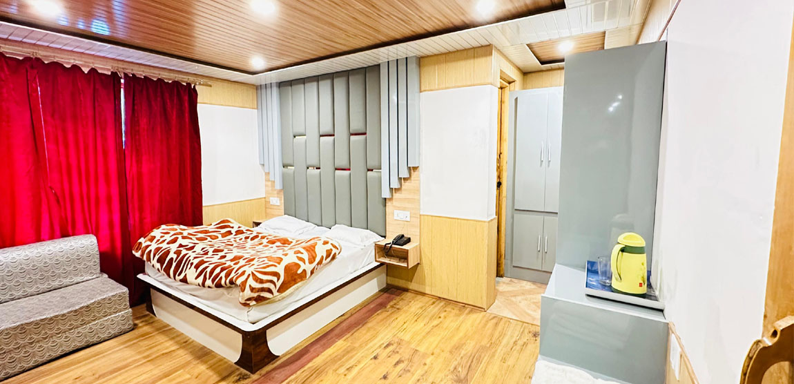 Reception - Hotel Highlands Pahalgam
